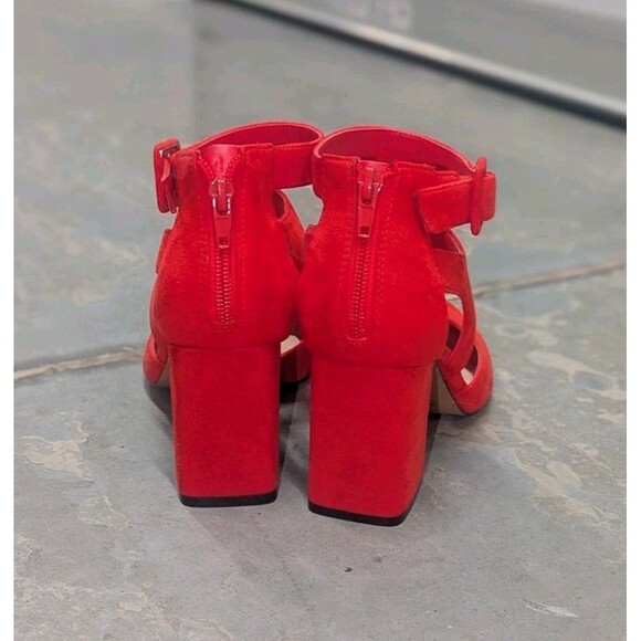 torrid Size 6.5 Wide Width Red Faux Suede Mary Jane Strappy Chunky Block Heels - Picture 3 of 6